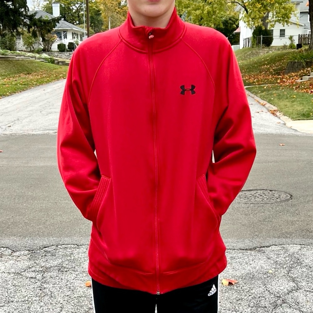 - Under Armour M Mens Red Track Jacket! EUC!!